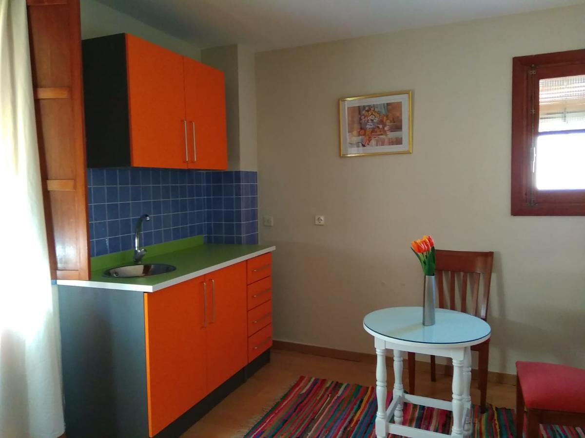 Отель Hostal Restaurante Milenium Торремехия Экстерьер фото