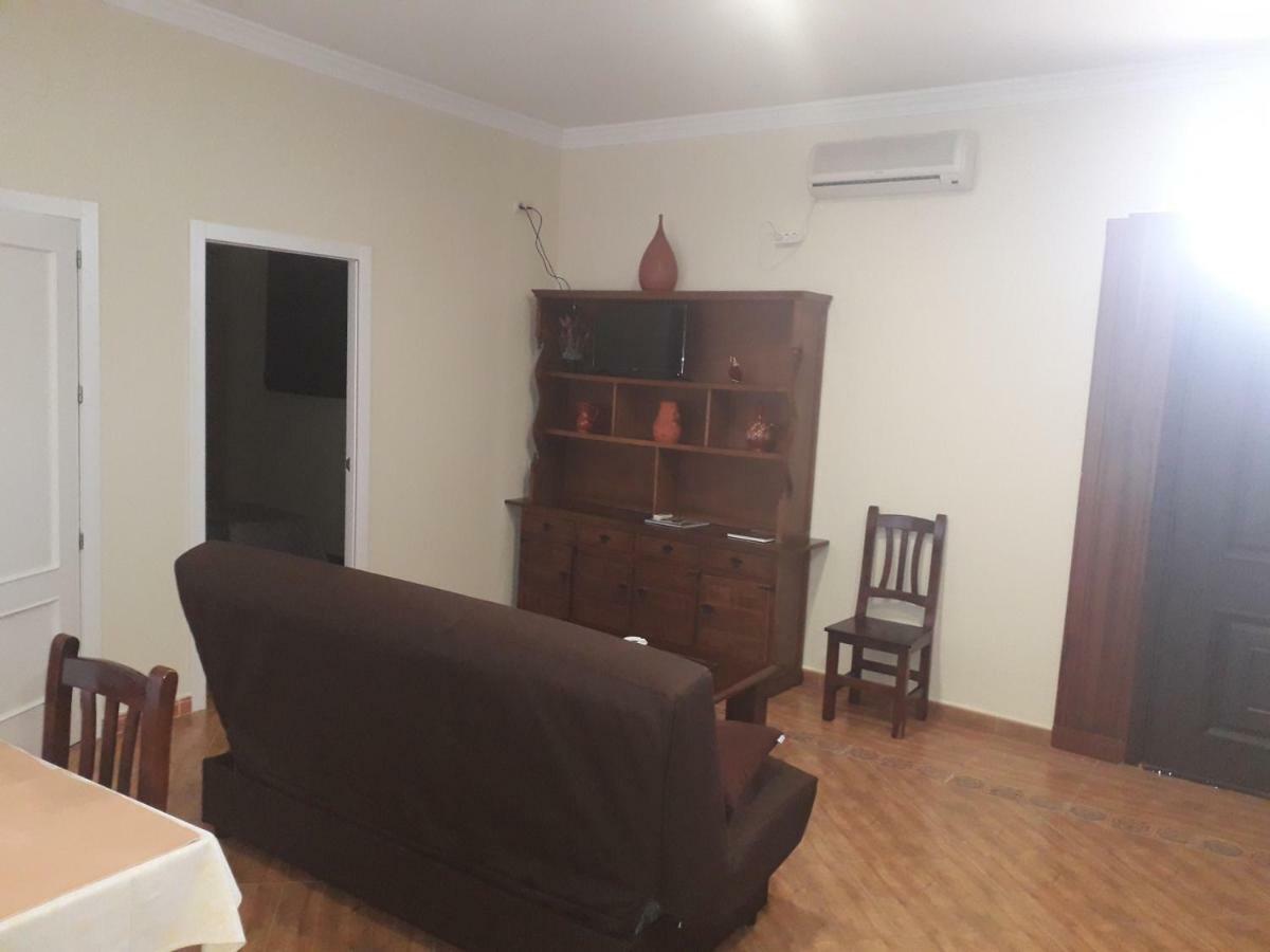 Отель Hostal Restaurante Milenium Торремехия Экстерьер фото