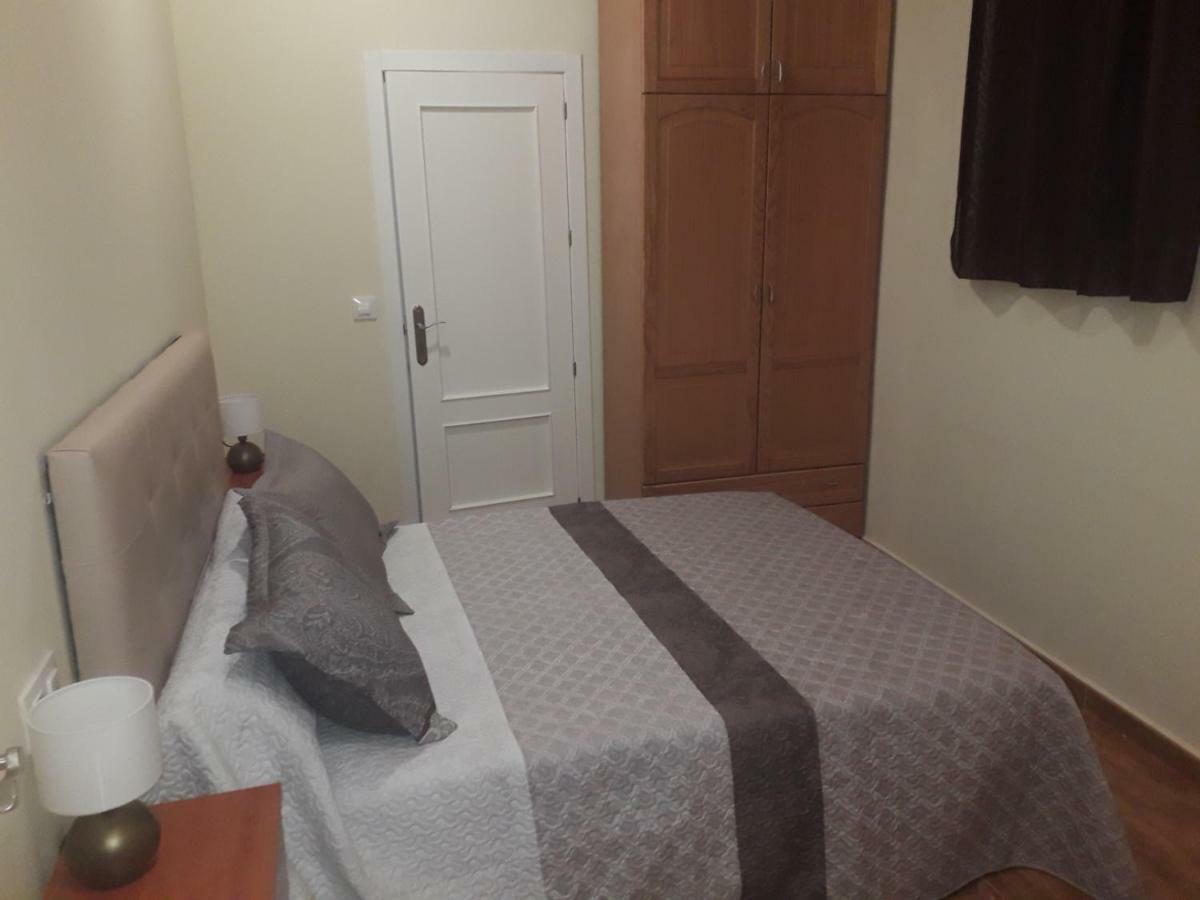 Отель Hostal Restaurante Milenium Торремехия Экстерьер фото
